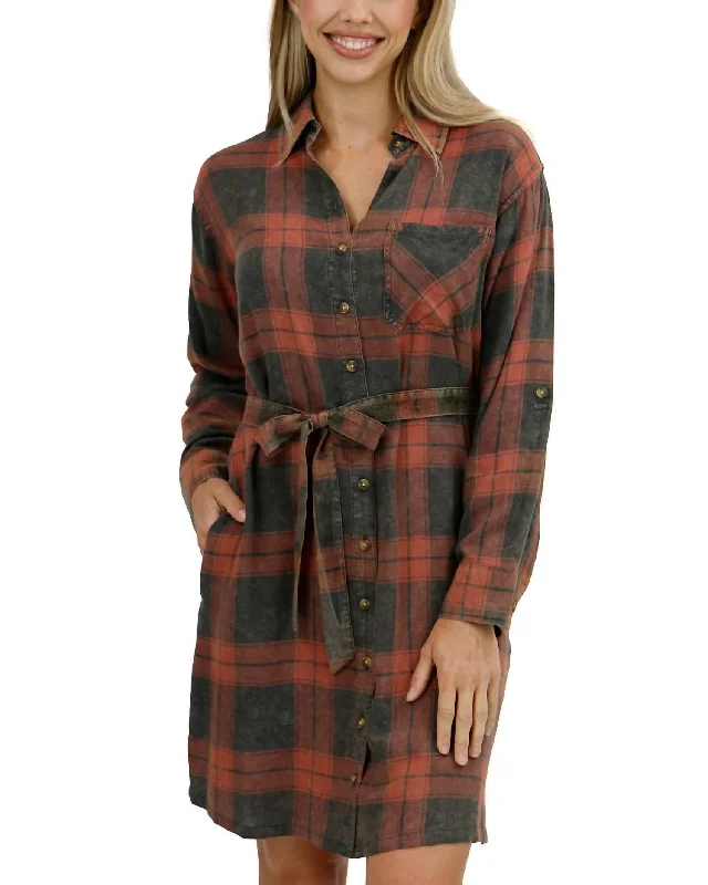 Special Discount Aspen Plaid Shirt Dress In Washed Black/rust Plaid