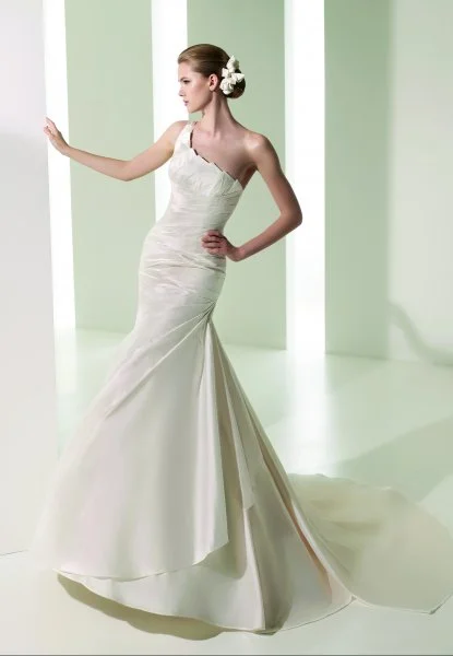Season Finale Sale Pronovias Pronovias Troya B Size 8