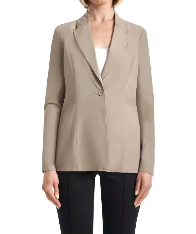 Discount Days Titan Blazer