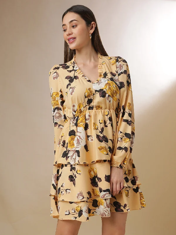 Big Discounts Campus Sutra Women Floral Stylish Casual Dresses