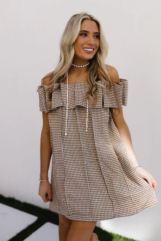 Hurry In Sonya Mini Dress - Brown