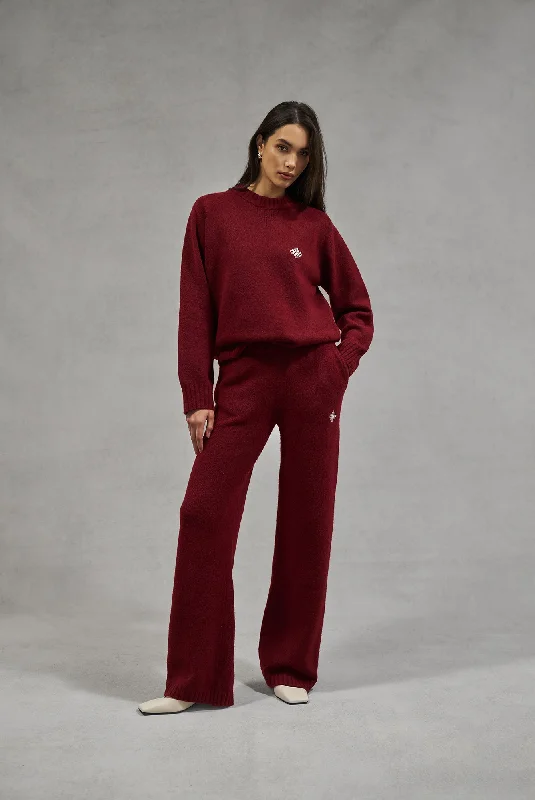 Huge Savings FLUFFY KNIT EMBLEM EMBROIDERED CREW - BURGUNDY
