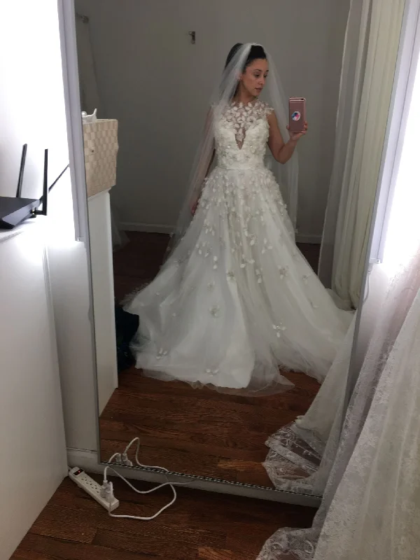 Online Exclusive Christian Siriano b17-17005