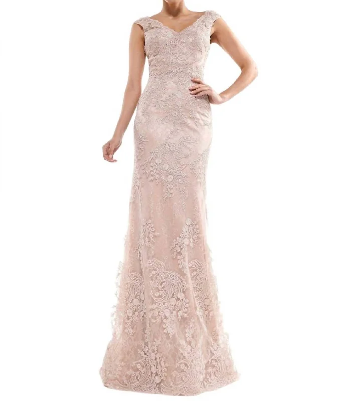 Factory Direct Sale Embroidered V-Neck Trumpet Dress In Mauve