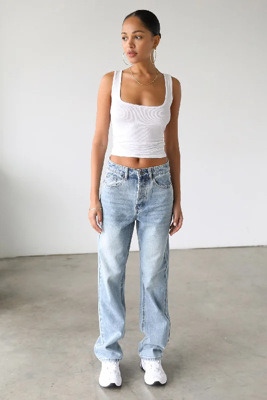 Price Drop DOGMA Classic High Rise Straight Leg Denim Jeans Light Wash
