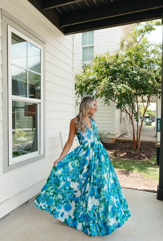 Extra Discounts Josephine Maxi Dress - White/Blue