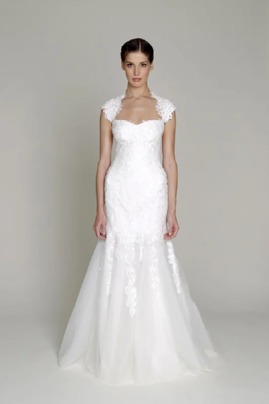 Exclusive Savings Monique Lhuillier Bliss BL1302