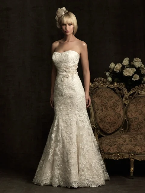 Final Clearance Other Fit and flare gown with delicate lace appliques